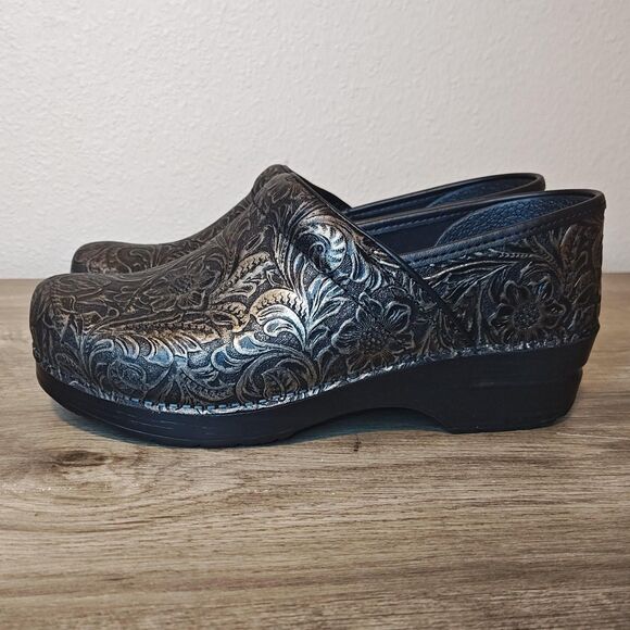 Dansko Shoes Womens Size 41 10.5 Black Metallic Professional Clogs Tooled - Picture 6 of 12